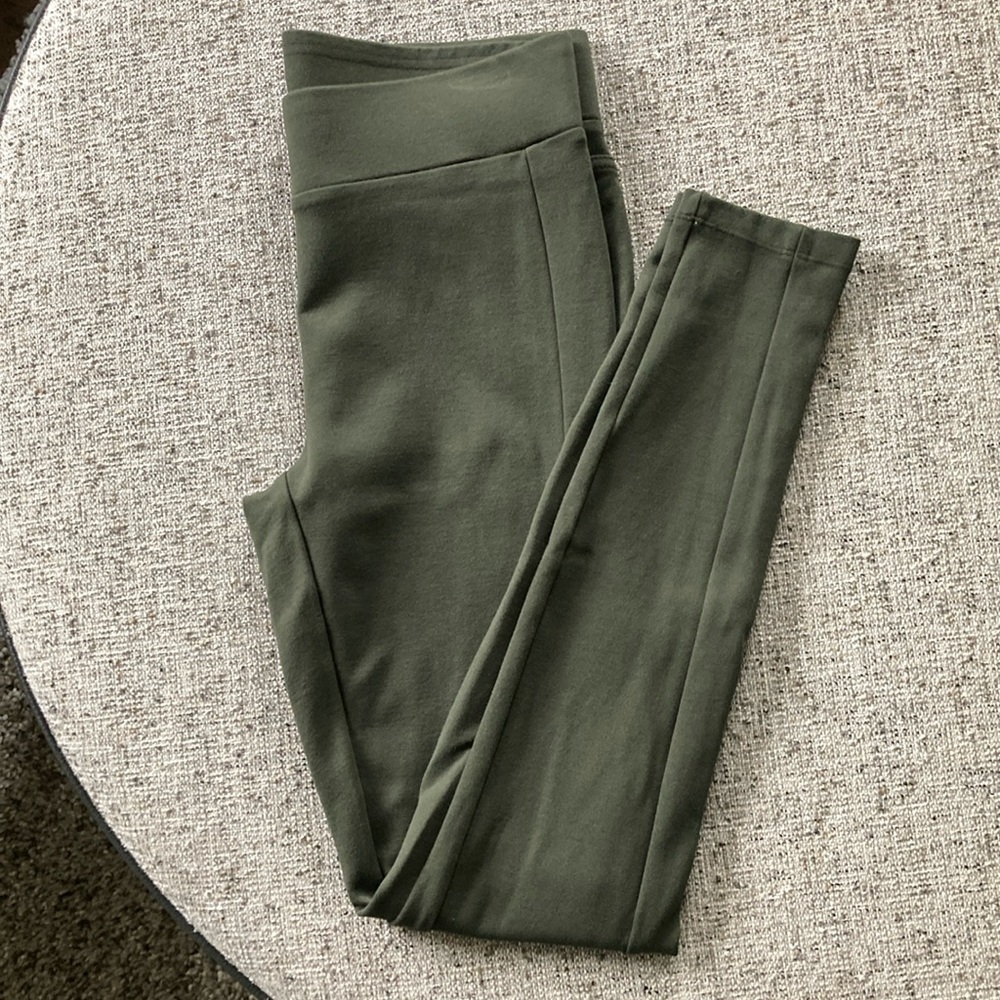 Loft Olive Green Ponte Leggings. Small Tall